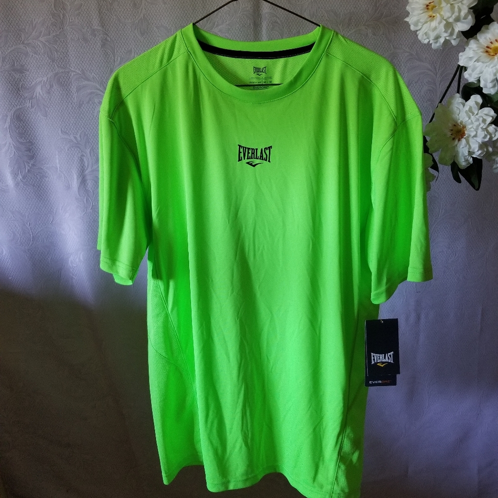 NWT Men's Short Sleeve Everlast T-Shirt Sz M - Picture 1 of 4